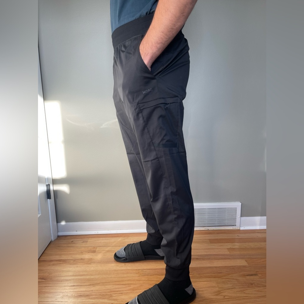 Men’s Black Skoro Joggers